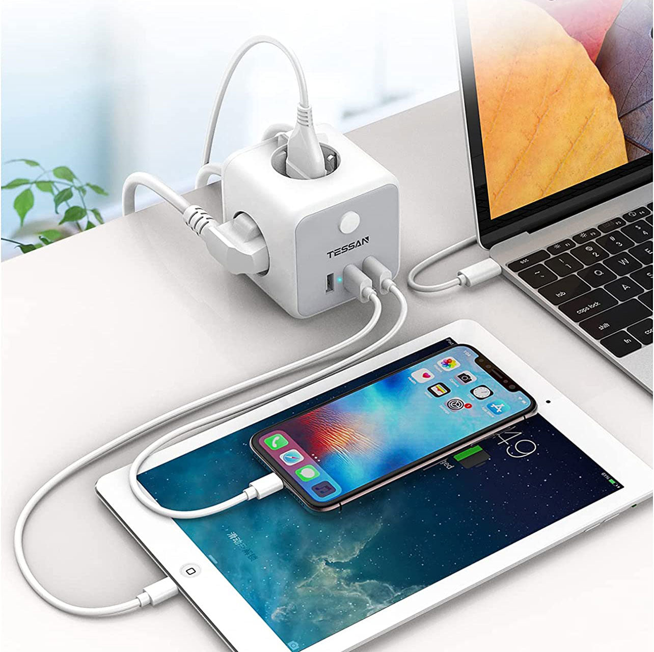 Prelungitor tip cub Tessan TS-301-C, 3 prize, 2 X USB A, 1 X USB-C, cablu 1.5m